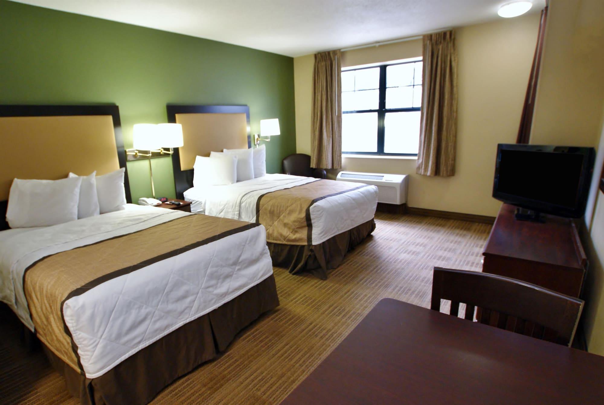 Extended Stay America Select Suites - Tampa - North - Usf - Attractions Temple Terrace Exterior photo