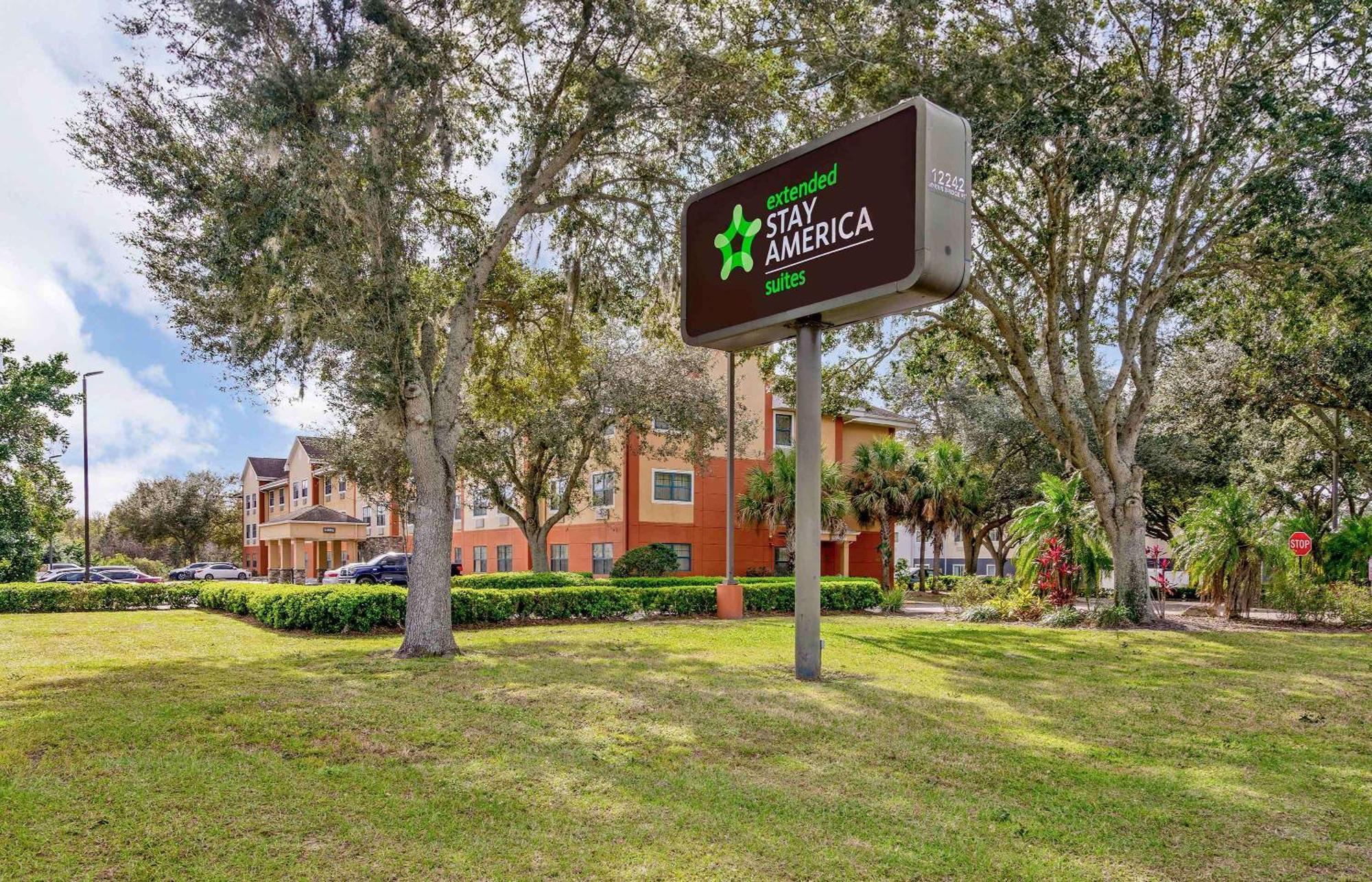 Extended Stay America Select Suites - Tampa - North - Usf - Attractions Temple Terrace Exterior photo